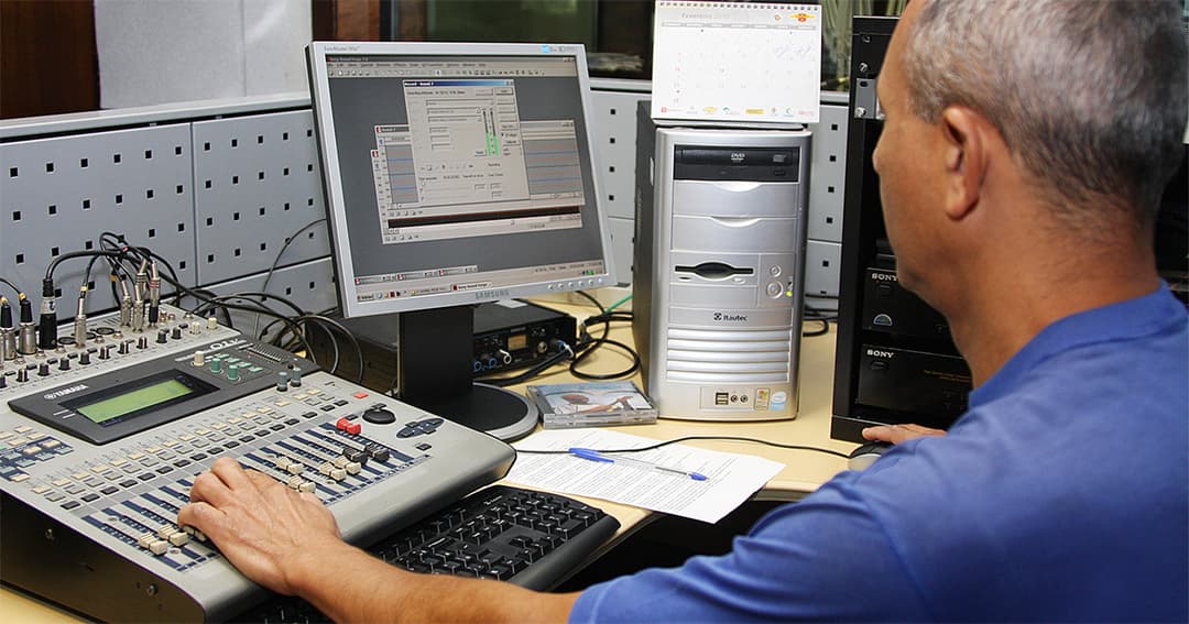 Rádio USP completa 50 anos com seis programas novos na grade Rádio USP completa 50 anos com seis programas novos na grade
