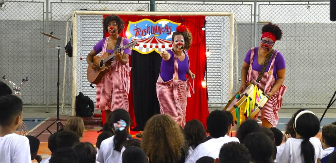 Vila Criativa de Santos tem circo e cinema gratuitos nesta sexta Vila Criativa de Santos tem circo e cinema gratuitos nesta sexta